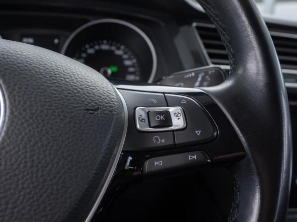 Volkswagen Tiguan II с пробегом 2017 года, цена 2 449 000 рублей, 155867 км, внедорожник, Автокод Объявления