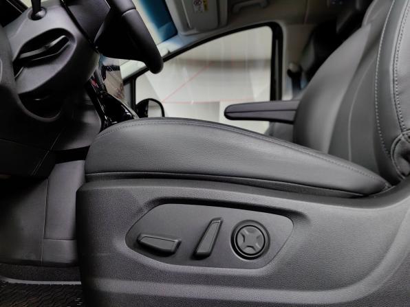 Hyundai Staria I с пробегом 2025 года, цена 8 250 000 рублей, 2040 км, минивэн, Автокод Объявления