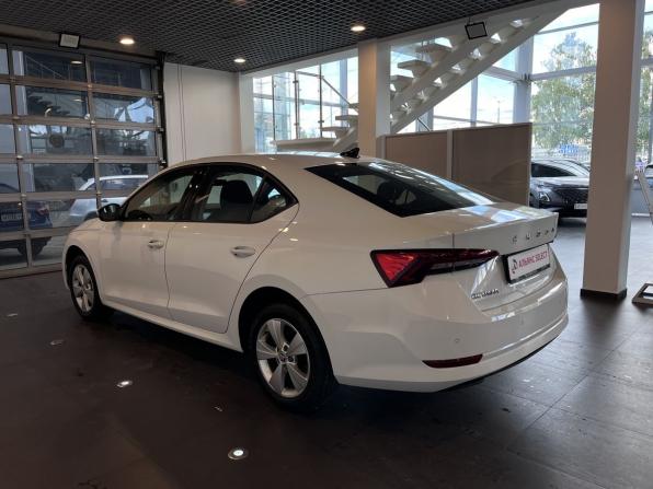 Skoda Octavia IV (A8) с пробегом 2021 года, цена 2 390 000 рублей, 103261 км, лифтбек, Автокод Объявления