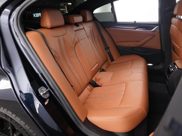 BMW 5 серии VII (G30/G31/G38) Рестайлинг с пробегом 2022 года, цена 4 532 444 рубля, 43792 км, седан, Автокод Объявления