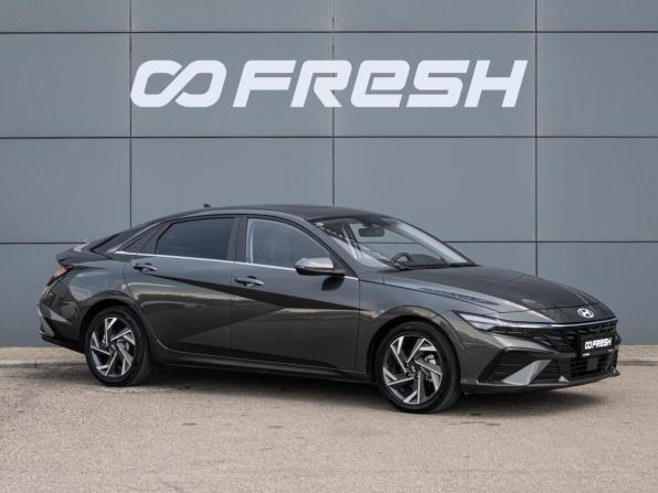Hyundai Elantra VII (CN7) Рестайлинг с пробегом 2023 года, цена 2 320 000 рублей, 32842 км, седан, Автокод Объявления