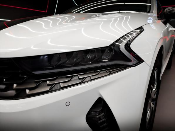 Kia K5 III с пробегом 2022 года, цена 2 425 000 рублей, 80484 км, седан, Автокод Объявления