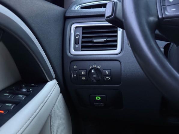Volvo S80 II Рестайлинг с пробегом 2012 года, цена 967 000 рублей, 212327 км, седан, Автокод Объявления