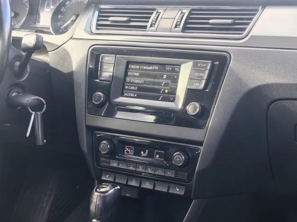 Skoda Rapid I с пробегом 2015 года, цена 749 000 рублей, 268000 км, лифтбек, Автокод Объявления