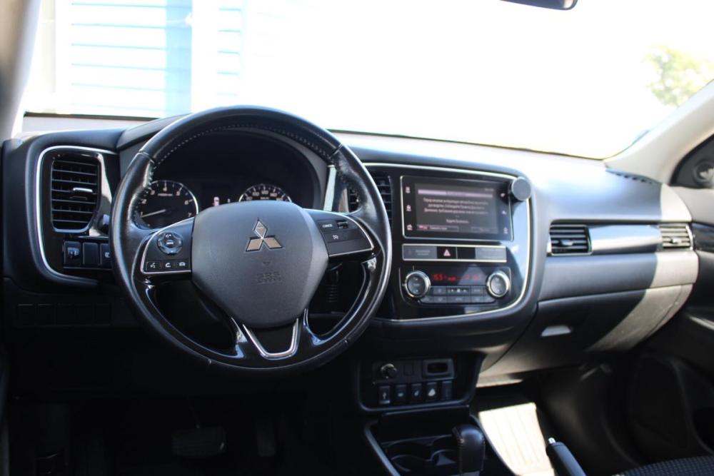 Mitsubishi Outlander III Рестайлинг 3 Санкт-Петербург  - изображение 12