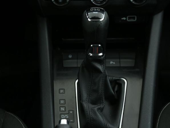 Skoda Octavia III (A7) Рестайлинг с пробегом 2019 года, цена 1 515 000 рублей, 213500 км, лифтбек, Автокод Объявления