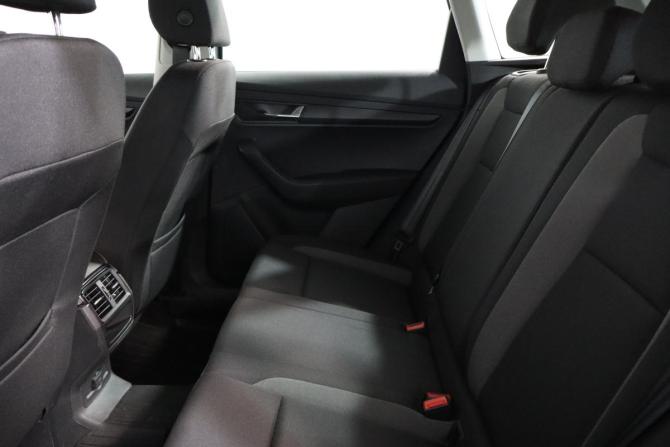 Skoda Karoq I с пробегом 2020 года, цена 1 549 000 рублей, 210000 км, внедорожник, Автокод Объявления