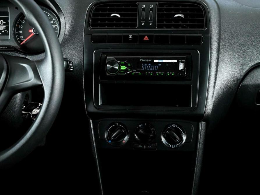 Volkswagen Polo V Рестайлинг Екатеринбург  - изображение 14