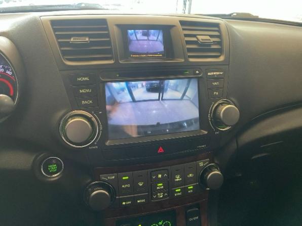 Toyota Highlander II (XU40) Рестайлинг с пробегом 2013 года, цена 1 608 100 рублей, 248489 км, внедорожник, Автокод Объявления