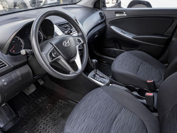 Hyundai Solaris I Рестайлинг с пробегом 2015 года, цена 978 439 рублей, 63411 км, хэтчбек, Автокод Объявления