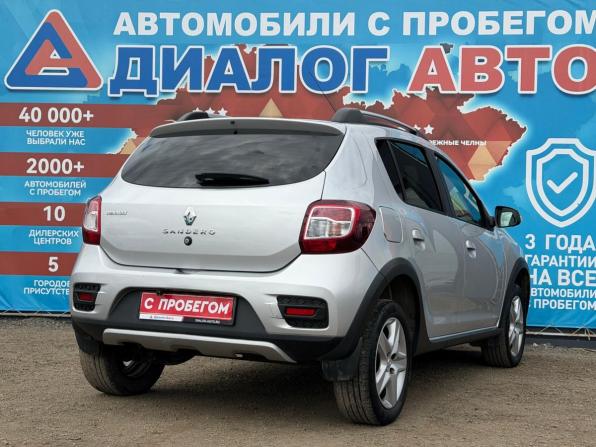 Renault Sandero II с пробегом 2017 года, цена 930 000 рублей, 93000 км, хэтчбек, Автокод Объявления