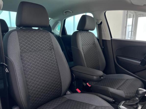 Volkswagen Polo V Рестайлинг с пробегом 2019 года, цена 1 630 000 рублей, 57888 км, седан, Автокод Объявления