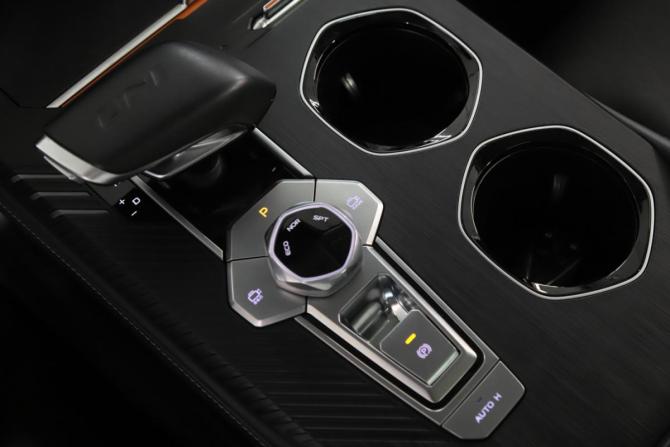 Changan UNI-K с пробегом 2023 года, цена 2 499 000 рублей, 53217 км, внедорожник, Автокод Объявления