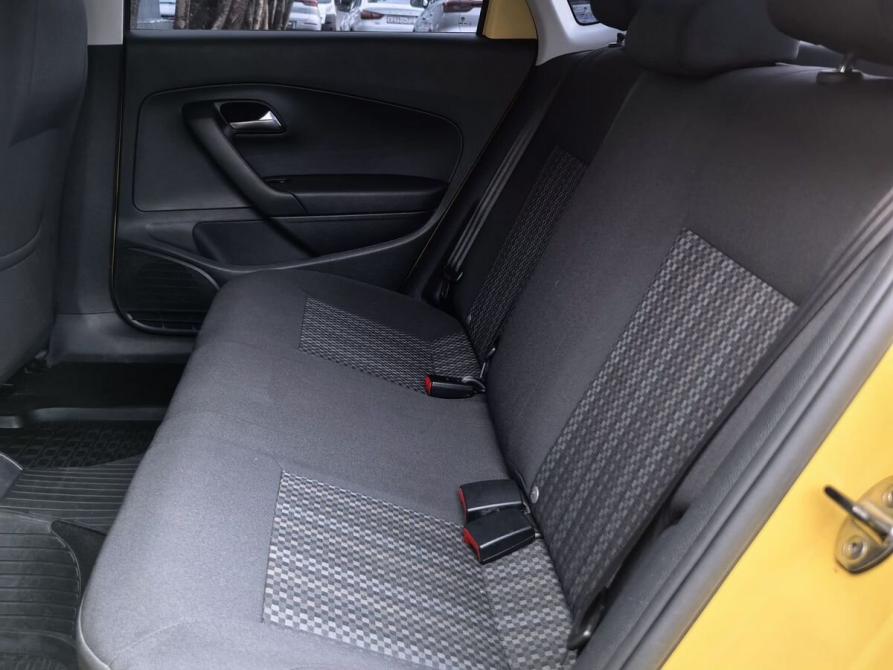 Volkswagen Polo V Рестайлинг Мурманск  - изображение 21