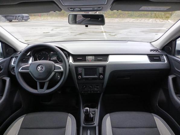 Skoda Rapid I с пробегом 2017 года, цена 935 000 рублей, 240736 км, лифтбек, Автокод Объявления