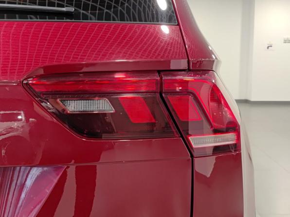 Volkswagen Tiguan II Рестайлинг с пробегом 2021 года, цена 2 590 000 рублей, 78846 км, внедорожник, Автокод Объявления