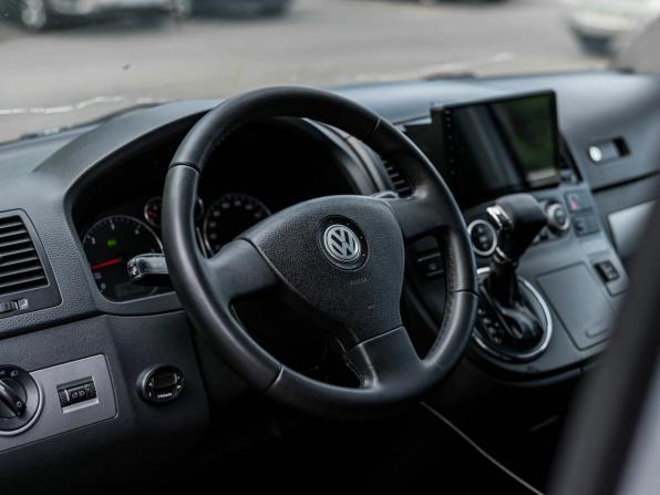 Volkswagen Multivan T5 с пробегом 2008 года, цена 1 519 000 рублей, 254225 км, минивэн, Автокод Объявления