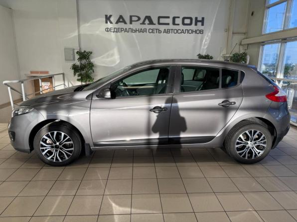 Renault Megane III Рестайлинг с пробегом 2013 года, цена 749 000 рублей, 182000 км, хэтчбек, Автокод Объявления