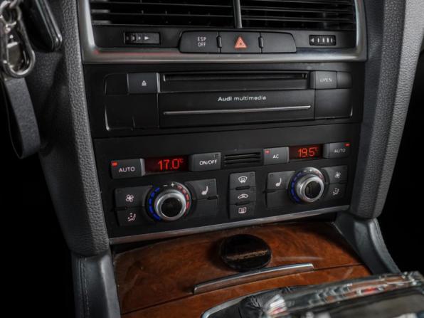 Audi Q7 I (4L) Рестайлинг с пробегом 2009 года, цена 1 849 000 рублей, 225157 км, внедорожник, Автокод Объявления