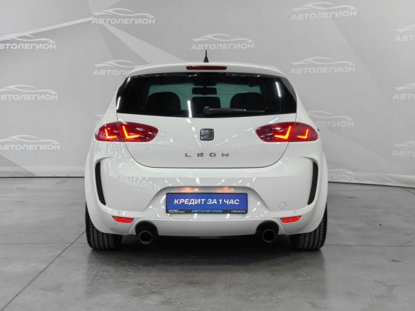 SEAT Leon II Рестайлинг с пробегом 2012 года, цена 1 120 000 рублей, 260000 км, хэтчбек, Автокод Объявления