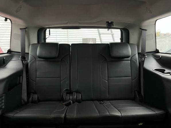 Chevrolet Tahoe IV с пробегом 2016 года, цена 2 690 000 рублей, 266324 км, внедорожник, Автокод Объявления