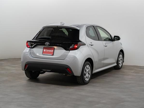 Toyota Yaris IV с пробегом 2021 года, цена 1 197 000 рублей, 113025 км, хэтчбек, Автокод Объявления