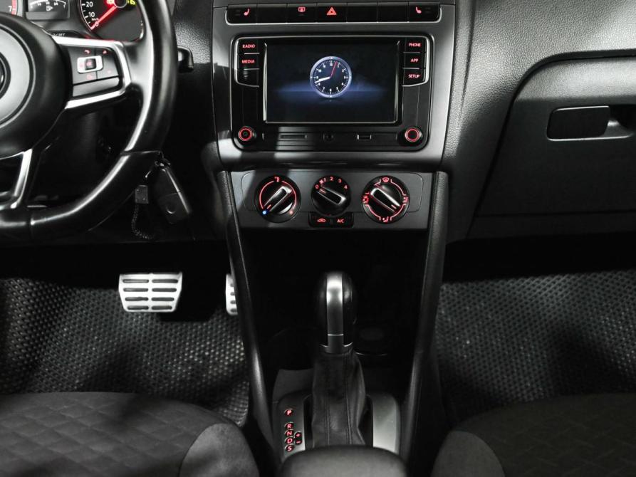 Volkswagen Polo V Рестайлинг Екатеринбург  - изображение 13