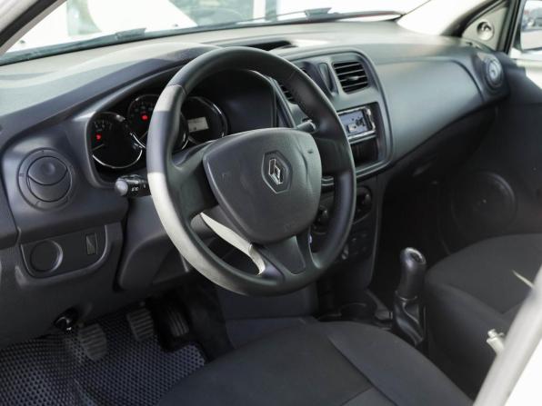Renault Logan II с пробегом 2017 года, цена 470 000 рублей, 141158 км, седан, Автокод Объявления