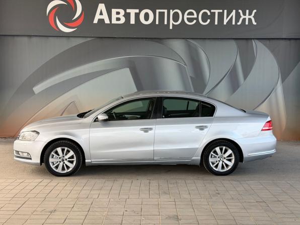 Volkswagen Passat B7 с пробегом 2012 года, цена 890 000 рублей, 248405 км, седан, Автокод Объявления