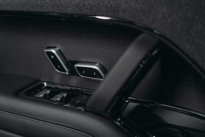 Новый Land Rover Range Rover Sport III 2025 года, цена 22 300 000 рублей, внедорожник, Автокод Объявления