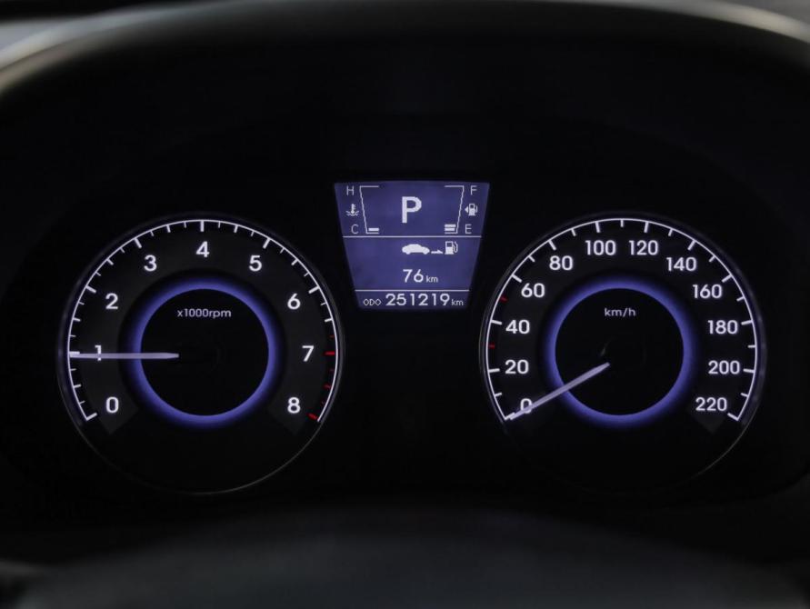 Hyundai Solaris I Санкт-Петербург  - изображение 12