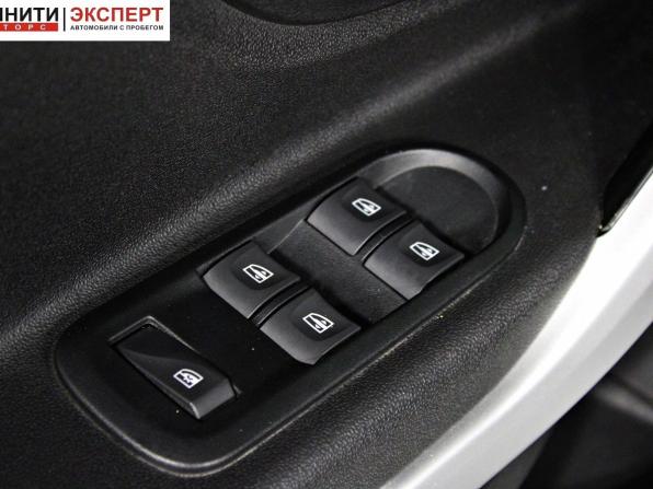 Lada (ВАЗ) XRAY I с пробегом 2018 года, цена 897 000 рублей, 121237 км, хэтчбек, Автокод Объявления
