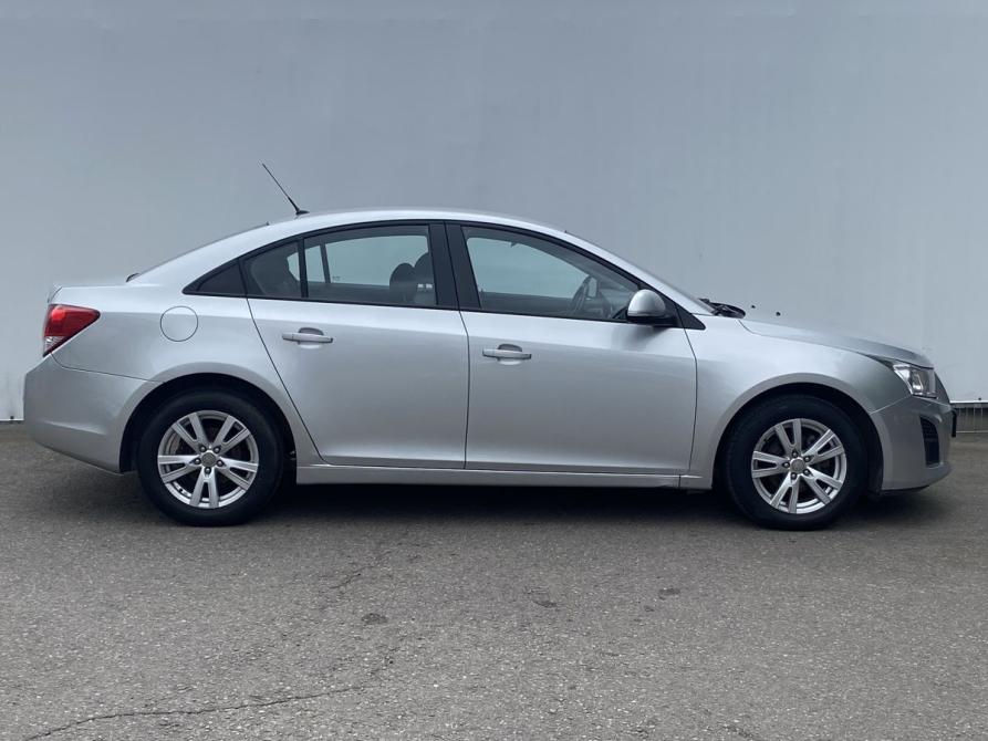 Chevrolet Cruze I Рестайлинг Москва  - изображение 4