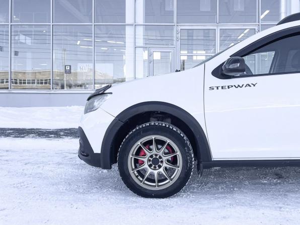 Renault Sandero II Рестайлинг с пробегом 2019 года, цена 960 000 рублей, 92581 км, хэтчбек, Автокод Объявления
