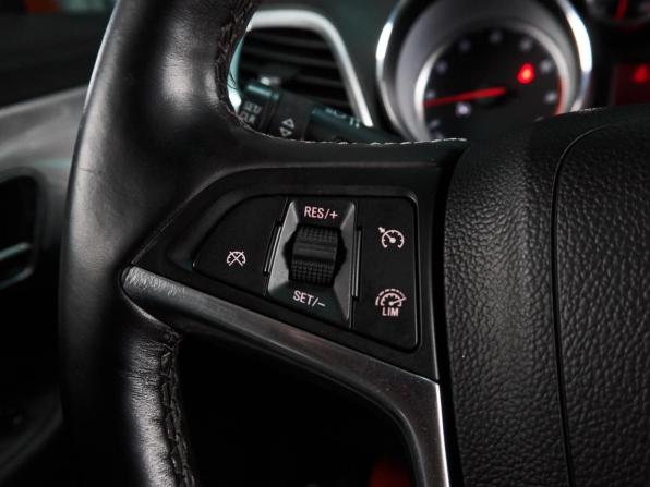 Opel Mokka I с пробегом 2014 года, цена 1 099 000 рублей, 183053 км, внедорожник, Автокод Объявления