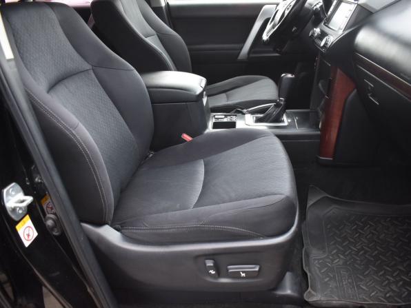Toyota Land Cruiser Prado 150 Series Рестайлинг 1 с пробегом 2015 года, цена 3 275 000 рублей, 168237 км, внедорожник, Автокод Объявления