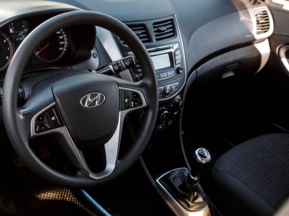 Hyundai Solaris I Рестайлинг с пробегом 2016 года, цена 899 000 рублей, 157818 км, седан, Автокод Объявления