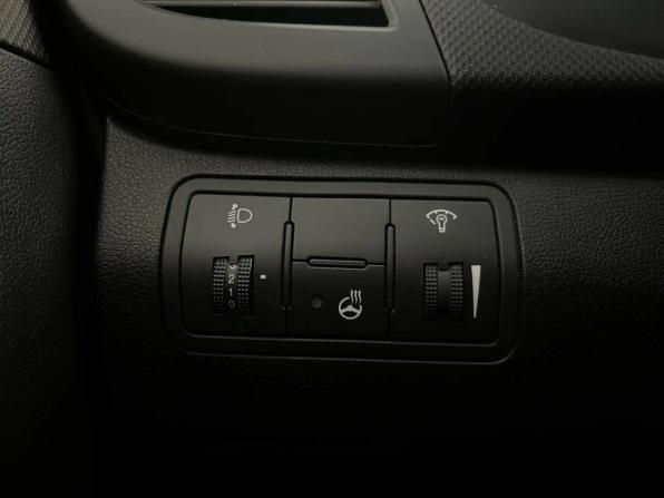 Hyundai Solaris I Рестайлинг с пробегом 2014 года, цена 875 000 рублей, 211171 км, седан, Автокод Объявления