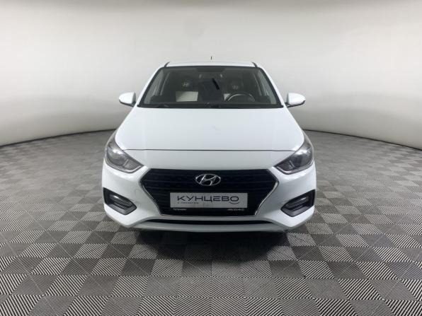 Hyundai Solaris II с пробегом 2017 года, цена 1 195 000 рублей, 134260 км, седан, Автокод Объявления