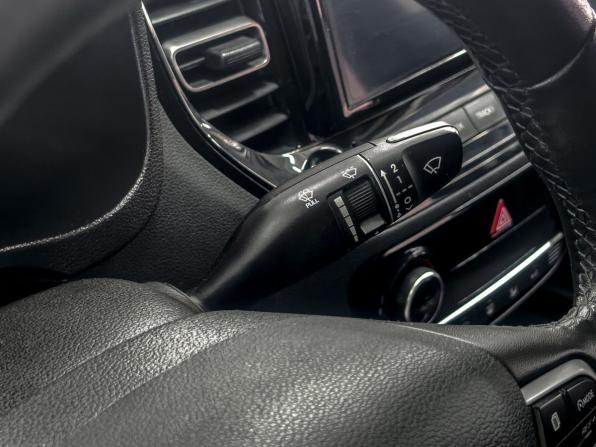 Hyundai Solaris II Рестайлинг с пробегом 2021 года, цена 1 899 900 рублей, 67000 км, седан, Автокод Объявления