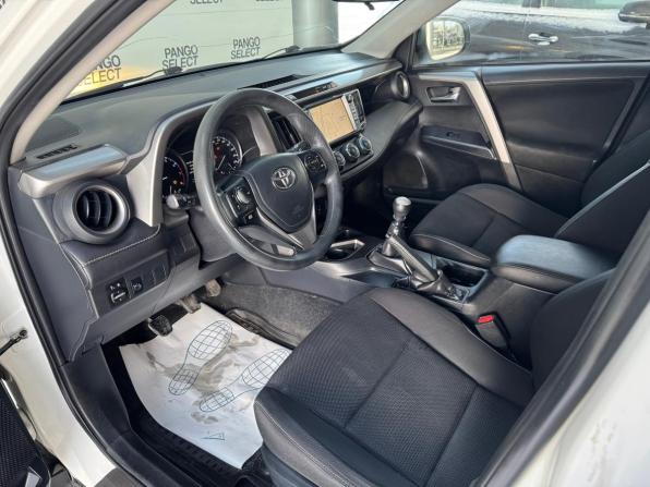 Toyota RAV4 IV (XA40) Рестайлинг с пробегом 2016 года, цена 1 789 000 рублей, 200000 км, внедорожник, Автокод Объявления