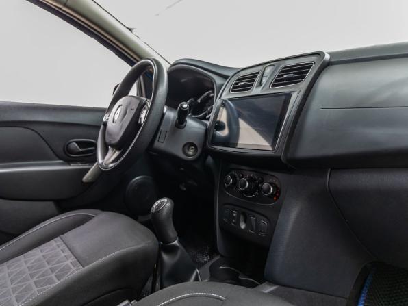 Renault Sandero II с пробегом 2015 года, цена 1 048 000 рублей, 75506 км, хэтчбек, Автокод Объявления
