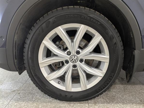Volkswagen Tiguan II с пробегом 2017 года, цена 1 799 000 рублей, 217177 км, внедорожник, Автокод Объявления