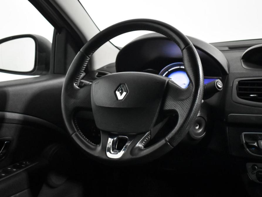 Renault Fluence I Рестайлинг Санкт-Петербург  - изображение 16