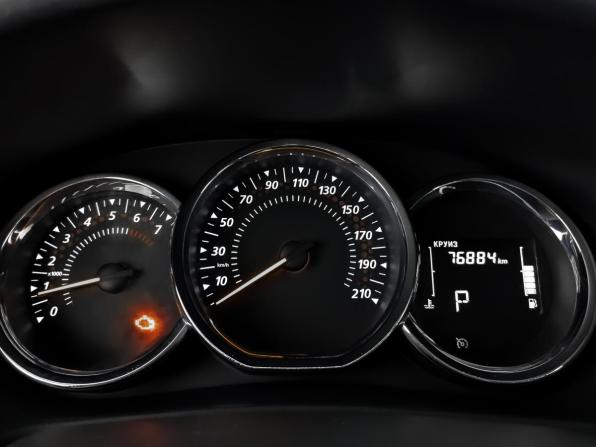 Renault Sandero II Рестайлинг с пробегом 2020 года, цена 1 020 000 рублей, 76881 км, хэтчбек, Автокод Объявления