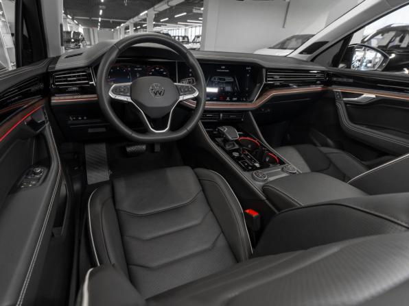 Volkswagen Touareg III Рестайлинг с пробегом 2025 года, цена 10 700 000 рублей, 1137 км, внедорожник, Автокод Объявления