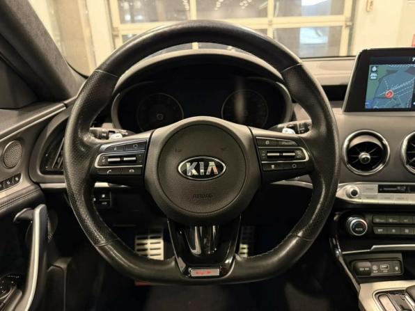 Kia Stinger I с пробегом 2018 года, цена 3 270 000 рублей, 107289 км, лифтбек, Автокод Объявления