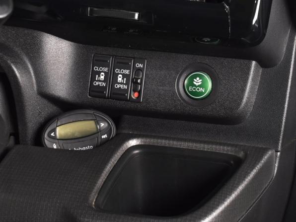 Honda Stepwgn V с пробегом 2016 года, цена 1 864 995 рублей, 117709 км, минивэн, Автокод Объявления