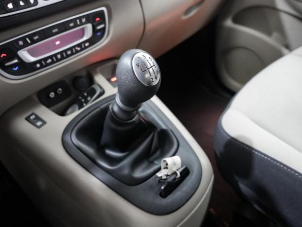 Renault Scenic III с пробегом 2009 года, цена 615 000 рублей, 271000 км, минивэн, Автокод Объявления