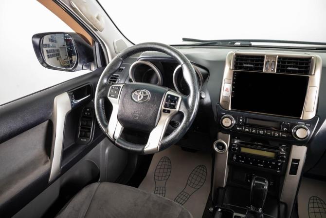 Toyota Land Cruiser Prado 150 Series с пробегом 2010 года, цена 2 549 000 рублей, 180000 км, внедорожник, Автокод Объявления